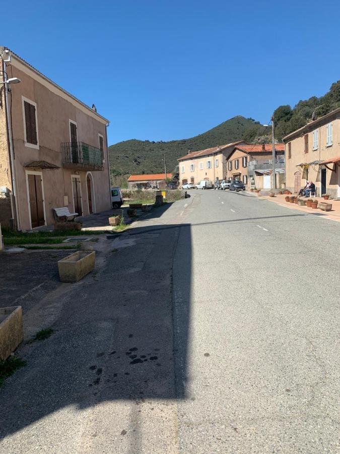 A Casetta D'Helene Et Jeanette Omessa Exterior foto
